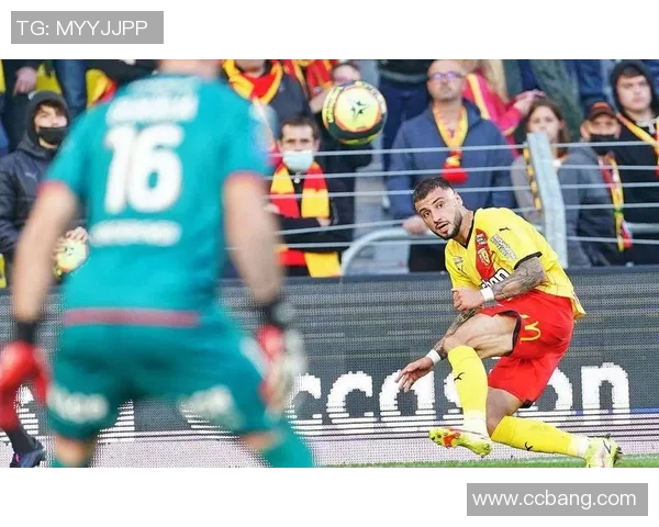 法甲对决：朗斯主场全力争胜尼斯能否克服重重挑战